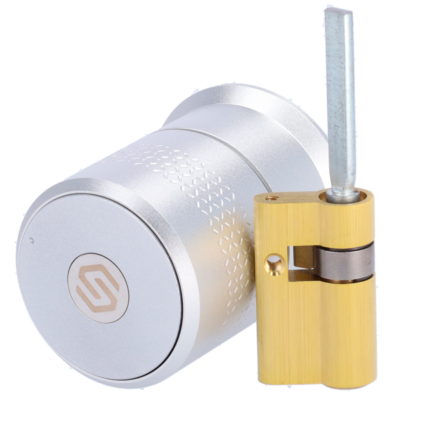 Cerradura Bluetooth para viviendas de alquiler y acceso familiar